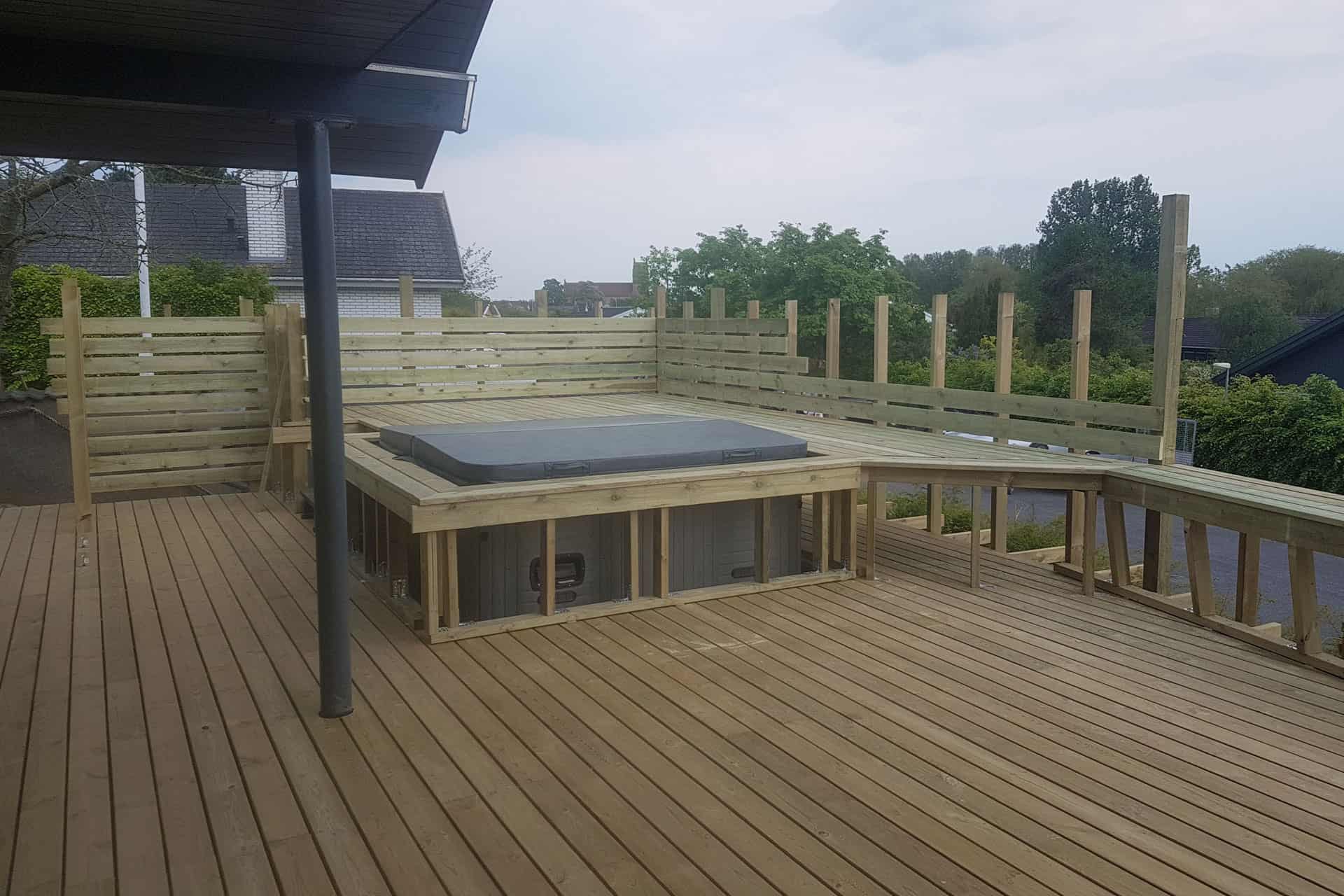 How to build a deck with lowered spa