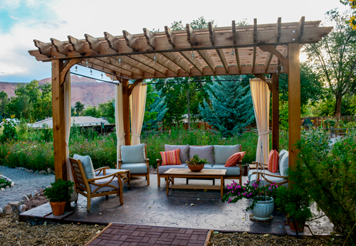 Pergola with mountain and nature view.